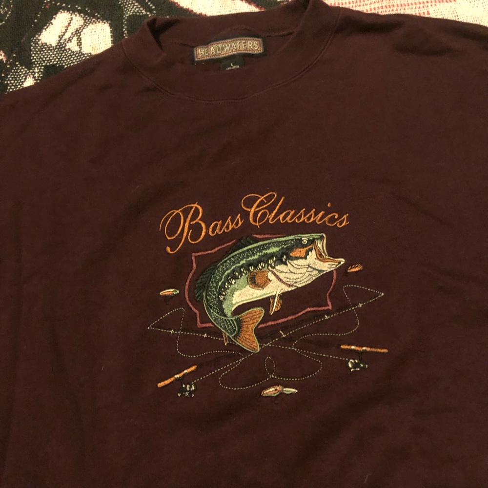 Bass Classics Embroidered Fish Sweatshirt crewneck